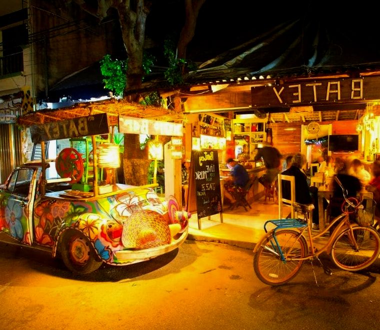 Bar Batey no centro de Tulum |  viajando para tulum, México, península de Yucatán