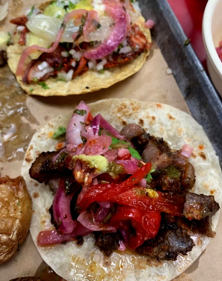 tacos chicharron na cidade do México na Taqueria Orinoco