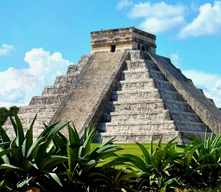 Chichen Itza, uma pirâmide maia e maravilha do mundo - passeios de um dia saindo de Mérida