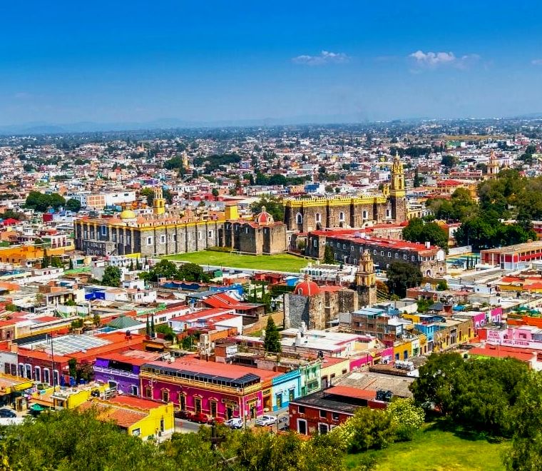 a colorida cidade colonial de Cholula, um dos lugares mais exclusivos para se visitar no México