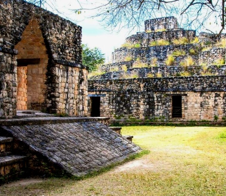 templos de pedra em Ek-Balam As melhores ruínas maias de Yucatán