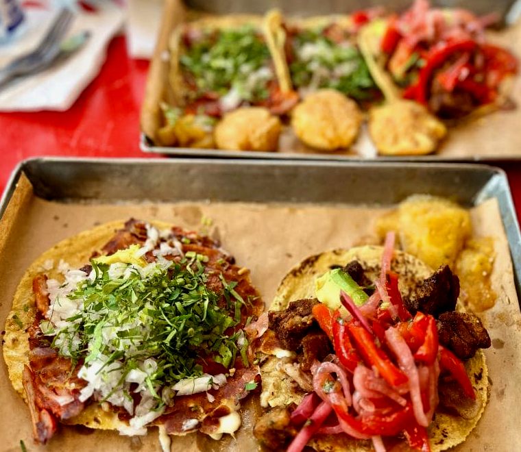 prato de tacos na Taqueria Orinoco Cidade do México