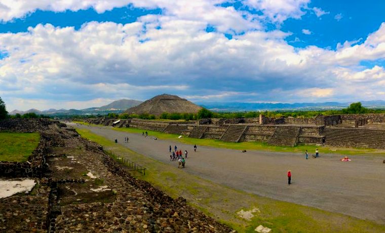 Ruínas de Teotihuacan perto da Cidade do México