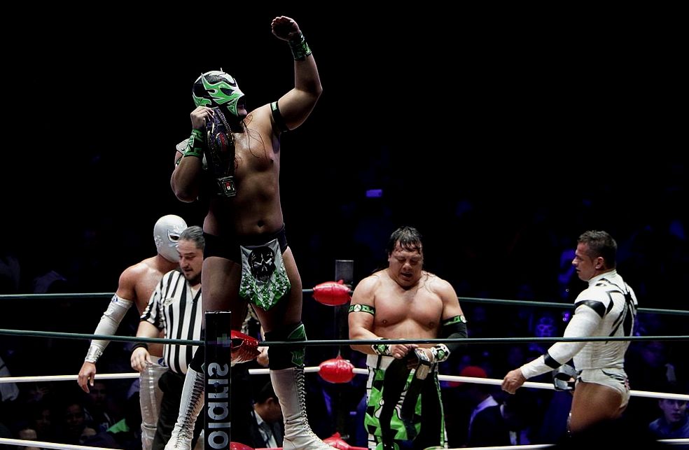 lutadores na arena México
