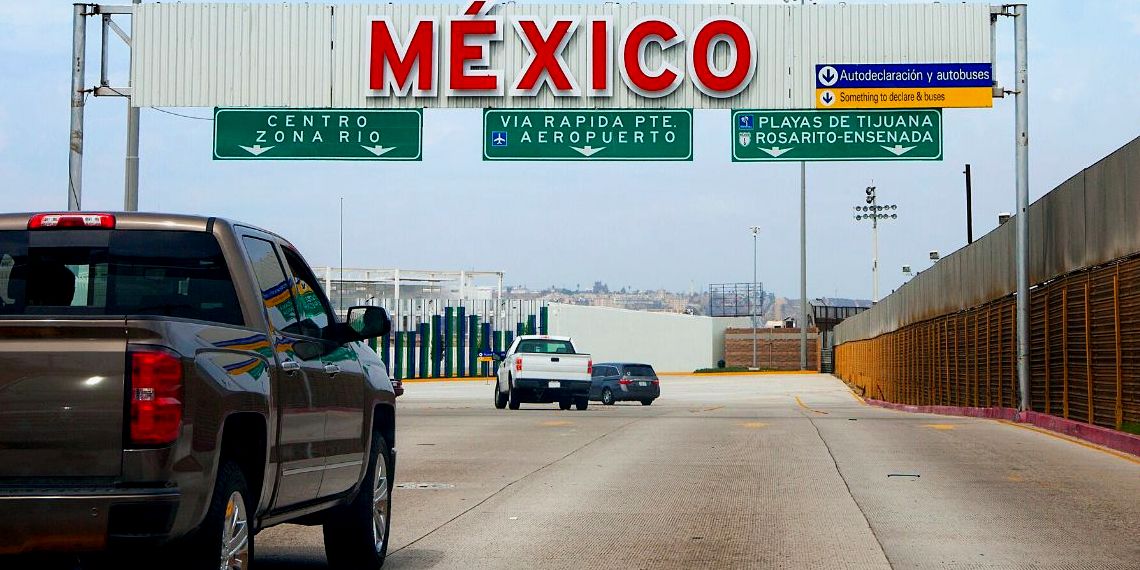 crossing-the-mexican-border-by-car-header-image