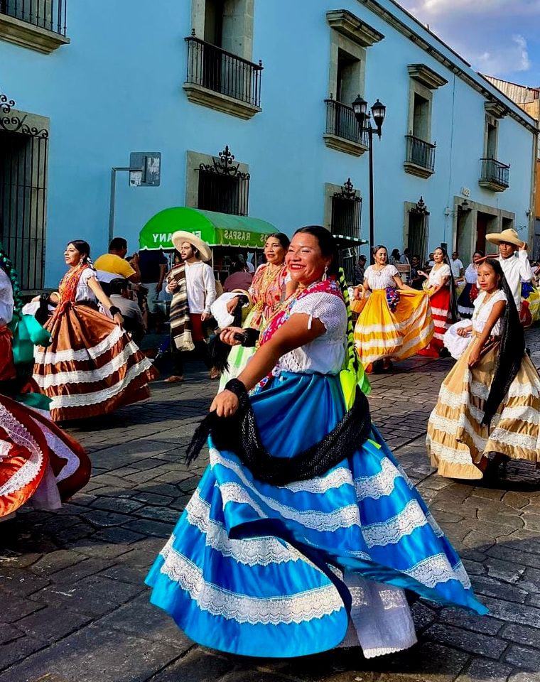 dançarinos tradicionais em oaxaca México