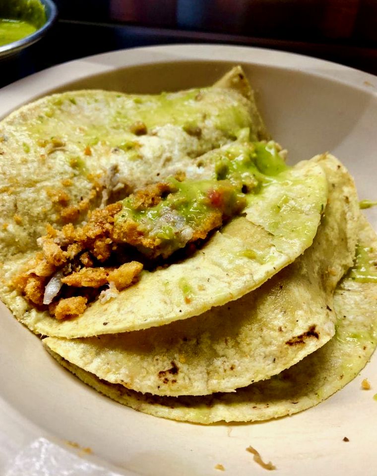 prato de dois tacos lechon no México