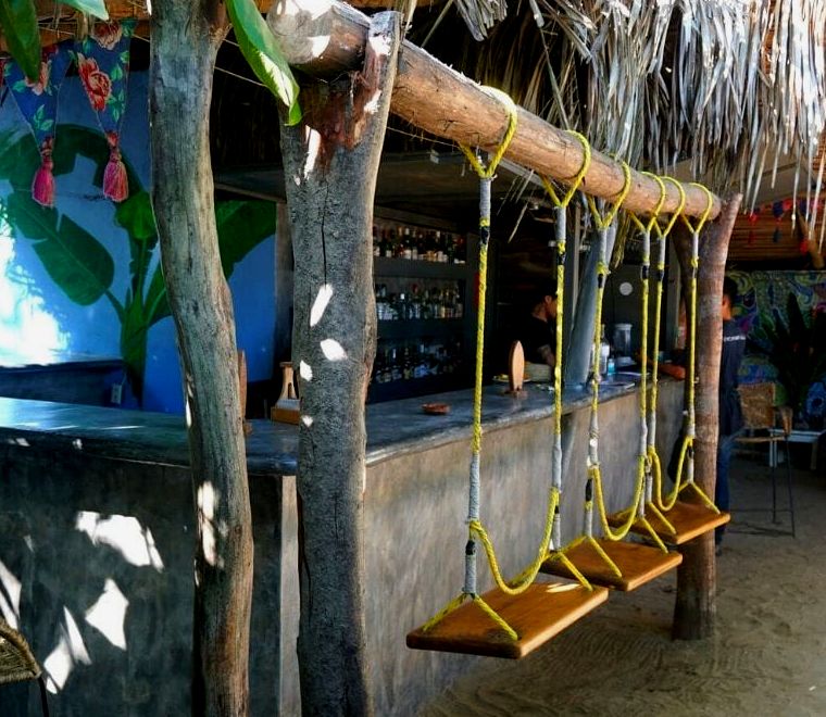 tour de degustação de tequila no swing bar |  coisas para fazer em Sayulita México